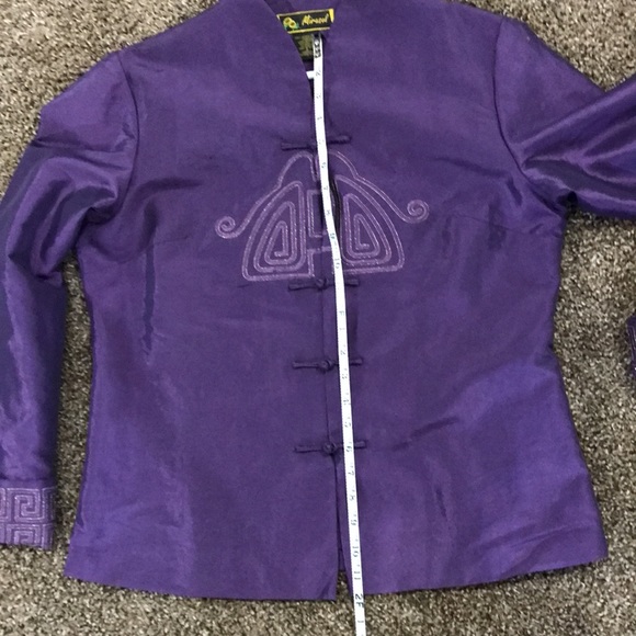 Mirasol size M Nehru collar jacket w embroidered front and sleeves. Like New!! - Picture 10 of 10